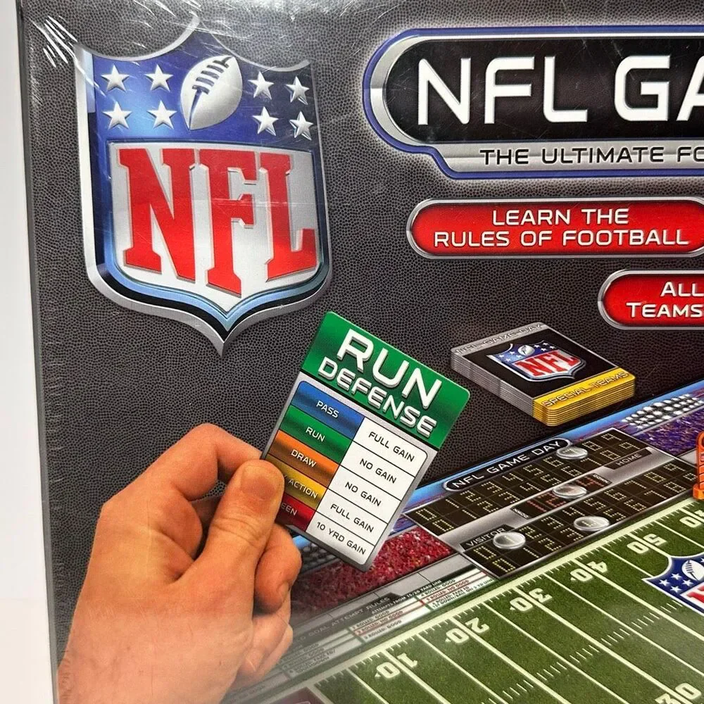 NFL Game Day Board Game  NEW Sealed in Box